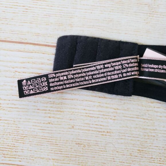 Victoria's Secret Eyelash Lace Mesh Keyhole Front Halter Bralette Black Medium - Picture 10 of 11